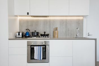 Avant Tower Apartment - Hervey Bay Accommodation 2