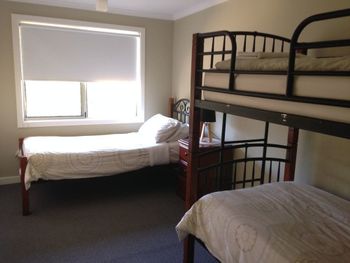 Port Lincoln Holiday Houses - Hervey Bay Accommodation 2