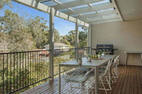 BEACH WITHIN REACH - Hervey Bay Accommodation 0