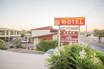 Spinifex Motel & Serviced Apartments - Tourism Hervey Bay 4