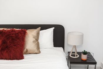 Iris Apartments By Ready Set Host - Hervey Bay Accommodation 3