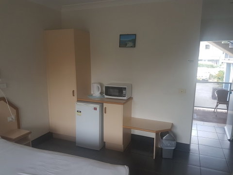 Jopen Cafe & Motel - Hervey Bay Accommodation 3