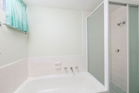 Ebbtide Unit 07 - Hervey Bay Accommodation 3