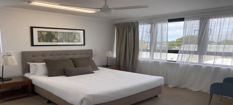 Airtrip Apartments On Carlyle St. Mackay - Hervey Bay Accommodation 5
