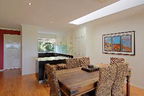 A PERFECT STAY 3 James Cook Apartments - Hervey Bay Accommodation 3