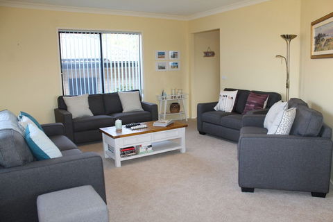 Luxury At Tallawang Malua Bay - Tourism Hervey Bay 6