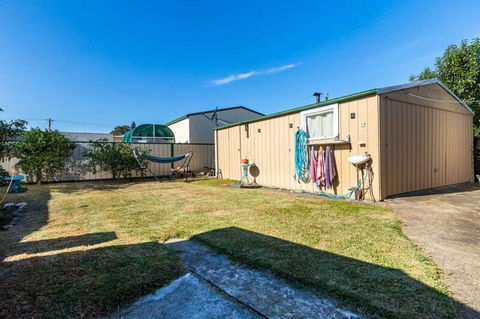 Magical Tomakin Getaway - Hervey Bay Accommodation 2