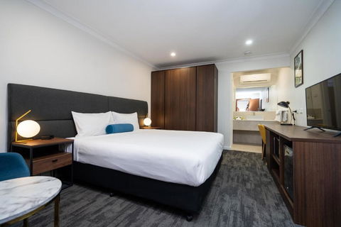 Comfort Inn Governor Macquarie - Hervey Bay Accommodation 2