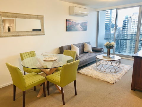 Luxury Apartment With View - Tourism Hervey Bay 0