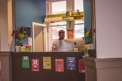 Mad Monkey Backpackers Bayswater - Hervey Bay Accommodation 3
