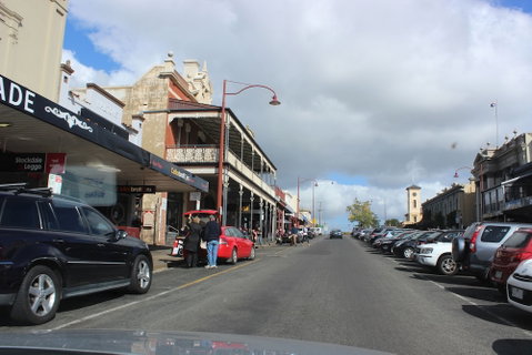 Lake Como Studio Daylesford - Hervey Bay Accommodation 1