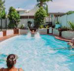 Beach  Bay Holiday House - Tourism Hervey Bay