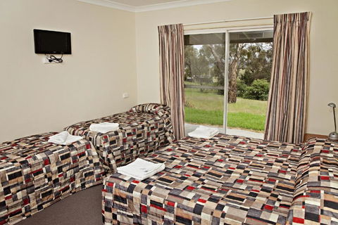BATHURST GOLDFIELDS MOTEL On MOUNT PANORAMA - Hervey Bay Accommodation 5