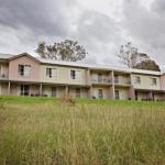 BATHURST GOLDFIELDS MOTEL On MOUNT PANORAMA - Hervey Bay Accommodation 0