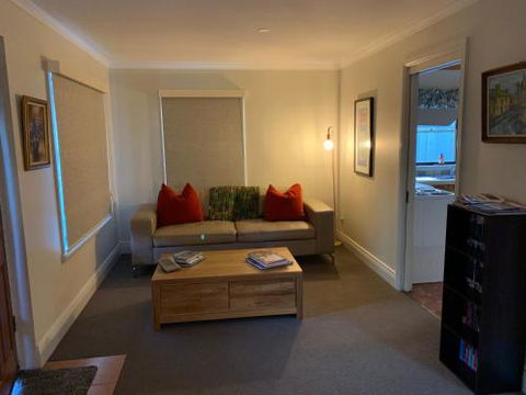 3 Batten Street - Hervey Bay Accommodation 4