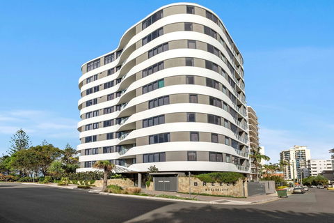 Breeze Mooloolaba - Hervey Bay Accommodation 3