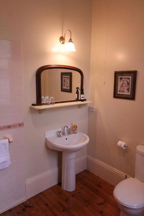 Palm House - Hervey Bay Accommodation 5