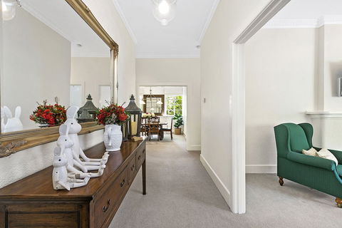 Boutique Stays - Frankie's Place - Hervey Bay Accommodation 4