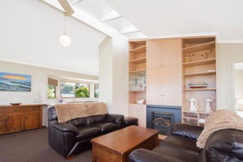 Valkei - Tourism Hervey Bay 0