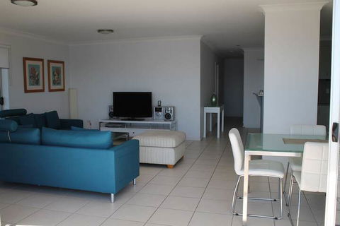 Regent Place Apartments - Hervey Bay Accommodation 5