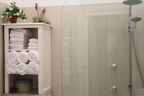 Rose Garden On Church BnB - Hervey Bay Accommodation 2