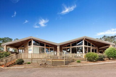 Bellbrae Country Club Surf Coast - Hervey Bay Accommodation 0