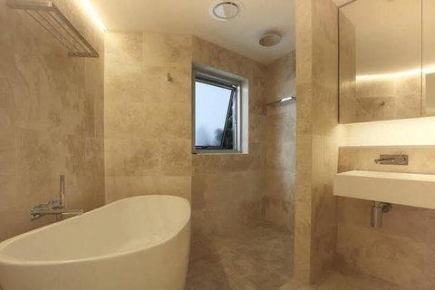 Noosa Apartments 1 Hastings Park - Hervey Bay Accommodation 2