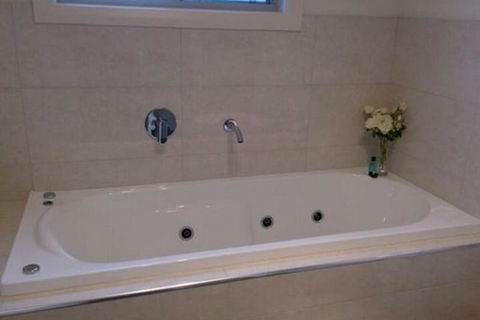 Annabelles Cottage - Tourism Hervey Bay 5