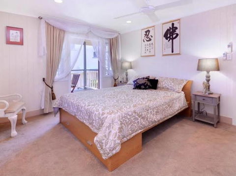 Fern Cottage Bed & Breakfast - Tourism Hervey Bay 0