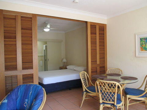 Royal Palm Villas Cairns - Tourism Hervey Bay 5