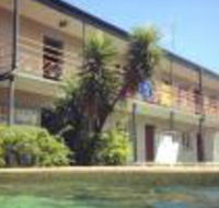 Lazy Duck Hostel - Tourism Hervey Bay