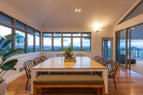 Vantage Over Byron - Hervey Bay Accommodation 6