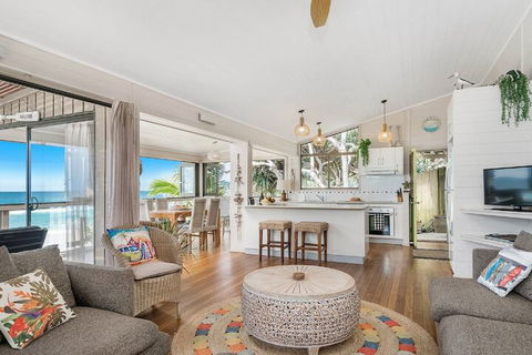 A PERFECT STAY - Moonstruck - Tourism Hervey Bay 7