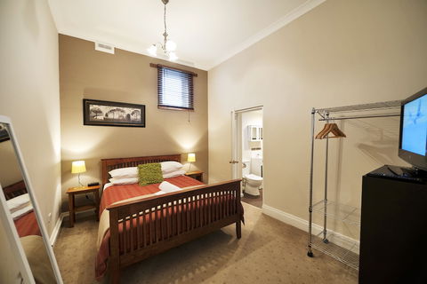 Burnie City Apartments - Hervey Bay Accommodation 4