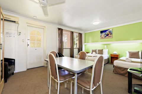 Riviera Motel Bundaberg - Tourism Hervey Bay 5