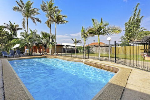 Riviera Motel Bundaberg - Tourism Hervey Bay 3