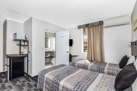 Spring Hill Terraces - Hervey Bay Accommodation 5