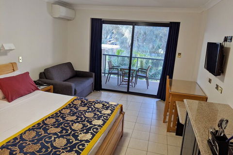 Novena Palms Motel - Tourism Hervey Bay 3