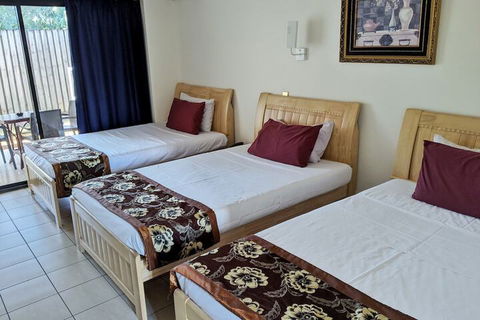 Novena Palms Motel - Tourism Hervey Bay 7