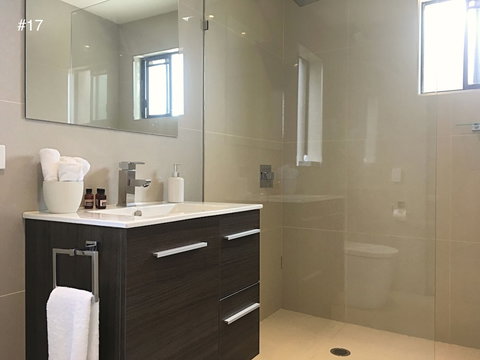 Anchorage Apartments Bermagui - Hervey Bay Accommodation 3