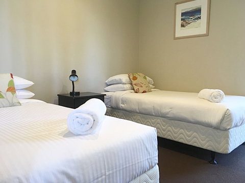 Anchorage Apartments Bermagui - Hervey Bay Accommodation 4