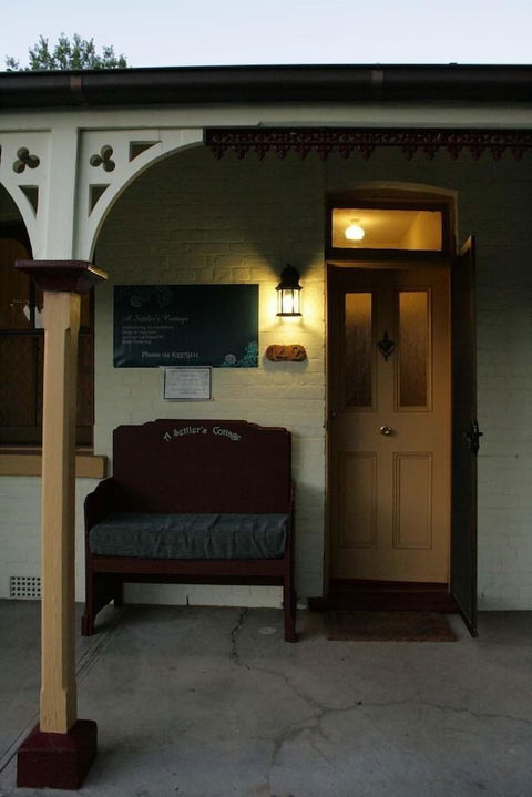 A Settler's Cottage - Hervey Bay Accommodation 1