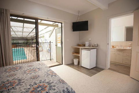 Batemans Bay Manor - Hervey Bay Accommodation 7