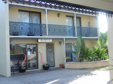 Argyle Terrace Motor Inn - Hervey Bay Accommodation 1