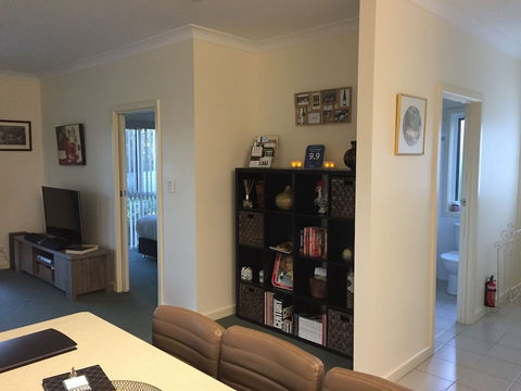 Lyreen's Apartment B&B - Tourism Hervey Bay 6