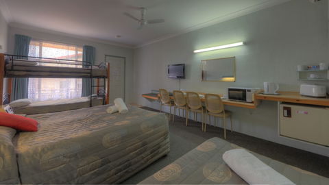 Alluna Motel - Hervey Bay Accommodation 5