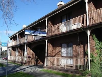 Albury Townhouse Motel - Hervey Bay Accommodation 1