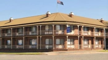 Albury Townhouse Motel - Hervey Bay Accommodation 0