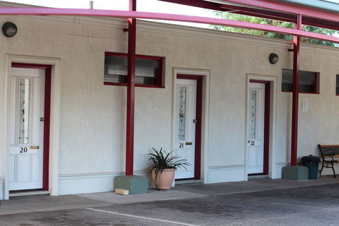 Hume Inn Motel - Hervey Bay Accommodation 2
