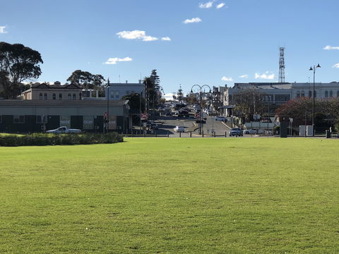 Albany Foreshore Guest House - Tourism Hervey Bay 0
